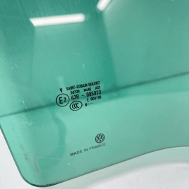 2011-2017 Volkswagen VW Touareg Rear Right Passenger Side Door Window Glass