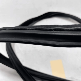 2017 - 2020 BMW 430I xDRIVE F36 REAR LEFT DRIVER SIDE DOOR WEATHERSTRIP SEA
