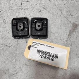 11-21 JEEP GRAND CHEROKEE REAR SECOND ROW CHILD SEAT HOK ANCHOR BRACKET OEM