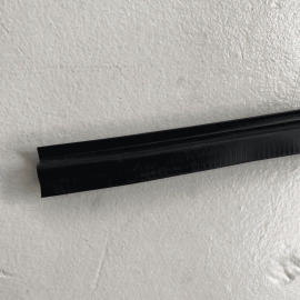 TESLA MODEL S 2012 - 2020 FRONT DRIVER DOOR WINDOW INNER BELT WEATHERSTRIP 