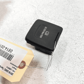 2018-2023 GMC TERRAIN REAR LOWER CENTER CONSOLE POWER OUTLET SOCKET OEM