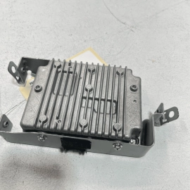 GMC Terrain 2018-2022 AC / DC Power Invertor Control Module Unit W/ Bracket