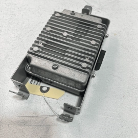 GMC Terrain 2018-2022 AC / DC Power Invertor Control Module Unit W/ Bracket