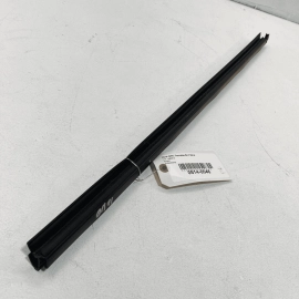 18-23 GMC TERRAIN FRONT RIGHT PASSENGER SIDE DOOR WINDOW INNER BELT SEAL OE