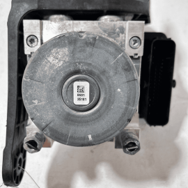 2019 GMC TERRAIN ABS ANTI LOCK BRAKE PUMP MODULE & BRACKET OEM