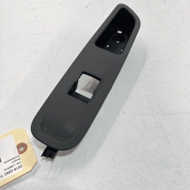 18-23 GMC TERRAIN FRONT RIGHT PASSENGER DOOR WINDOW SWITCH BEZEL TRIM PLATE