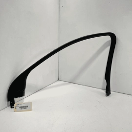 18-23 GMC TERRAIN FRONT RIGHT PASSENGER SIDE DOOR WINDOW FRAME TRIM COVER O