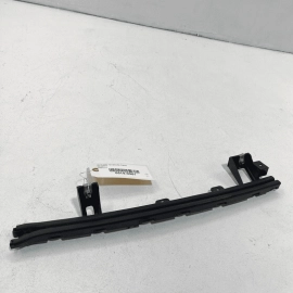 18-23 GMC TERRAIN FRONT PASSENGER DOOR WINDOW GLASS REARWARD GUIDE CHANNEL 