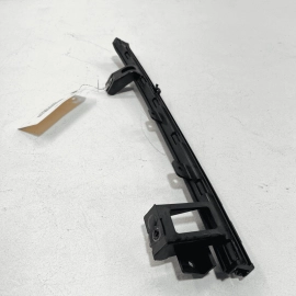 18-23 GMC TERRAIN FRONT PASSENGER DOOR WINDOW GLASS REARWARD GUIDE CHANNEL 