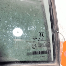 2016 - 2021 HONDA PILOT REAR RIGHT PASSENGER SIDE DOOR WINDOW CORNER GLASS 