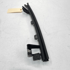 18-22 GMC TERRAIN FRONT LEFT DRIVER DOOR WINDOW GLASS REARWARD GUIDE CHANNE
