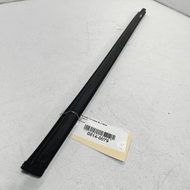 2018-22 GMC TERRAIN FRONT LEFT DRIVER DOOR WINDOW INNER WEATHERSTRIP SEAL O