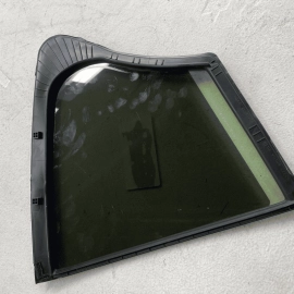 2017-2020 INFINITI Q50 REAR RIGHT PASSENGER DOOR QUARTER FIXED WINDOW GLASS