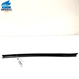 AUDI A6 2012-2018 FRONT DRIVER SIDE DOOR WINDOW INNER BELT WEATHERSTRIP SEA