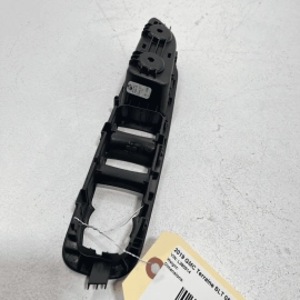 2018-22 GMC TERRAIN FRONT LEFT DRIVER DOOR MASTER WINDOW SWITCH COVER BEZEL