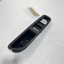 2018-22 GMC TERRAIN FRONT LEFT DRIVER DOOR MASTER WINDOW SWITCH COVER BEZEL