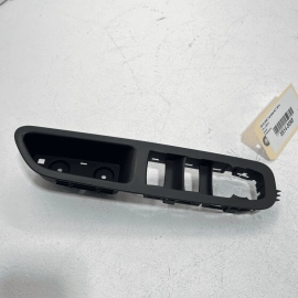 2018-22 GMC TERRAIN FRONT LEFT DRIVER DOOR MASTER WINDOW SWITCH COVER BEZEL