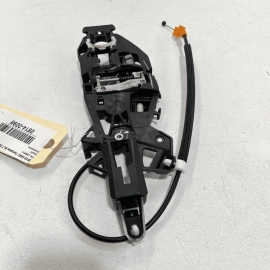 2018-22 GMC TERRAIN FRONT LEFT DRIVER SIDE EXTERIOR DOOR HANDLE BRACKET BAS