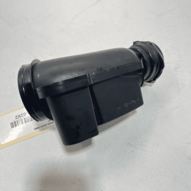 ENGINE AIR INTAKE CLEANER RESONATOR PIPE OEM 2017-2020 BMW GRAN COUPE F36