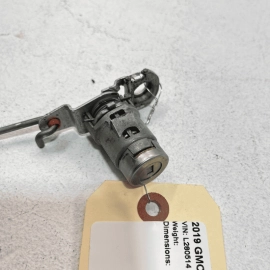 2018 - 2022 GMC TERRAIN FRONT LEFT DRIVER SIDE DOOR LOCK CYLINDER  OEM