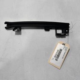 GMC TERRAIN 2018 - 2023 REAR DRIVER DOOR WINDOW GLASS REARWARD GUIDE CHANNE