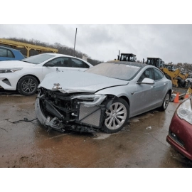 TESLA MODEL S 2012 - 2020 FRONT DRIVER SIDE DOOR PULL CUP BRACKET ASSEMBLY 