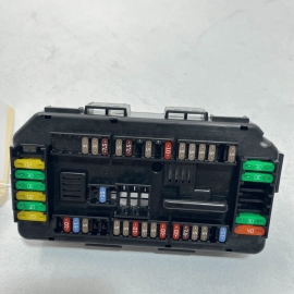 ENGINE POWER DISTRIBUTION FUSE RELAY BOX OEM 2014-2020 BMW 4 SERIES 440I 43