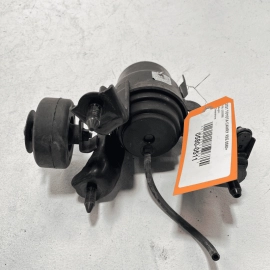 2018-2023 TOYOTA CAMRY 2.5L TRANSMISSION FRONT MOUNT BRACKET INSULATOR OEM