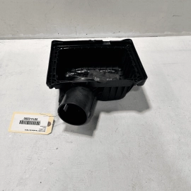 2018-2023 GMC TERRAIN ENGINE AIR CLEANER INTAKE FILTER UPPER HOUSING BOX OE