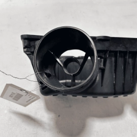 2018-2023 GMC TERRAIN ENGINE AIR CLEANER INTAKE FILTER UPPER HOUSING BOX OE