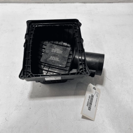 2018-2023 GMC TERRAIN ENGINE AIR CLEANER INTAKE FILTER UPPER HOUSING BOX OE