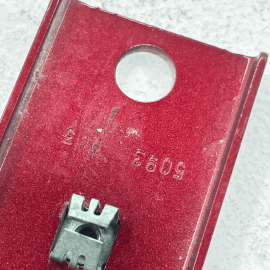 2018 - 2023 GMC TERRAIN FRONT DRIVER SIDE FENDER REARWARD SUPPORT BRACKET O