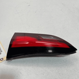 2018-2019 GMC TERRAIN REAR RIGHT PASSENGER SIDE INNER TAILLIGHT LIGHT LAMP 