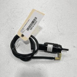 DEFECT 2018 - 2022 GMC TERRAIN WINDSHIELD WASHER RESERVOIR TANK PUMP W/ HOS