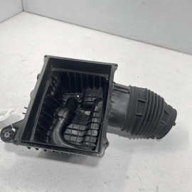 2018-2023 GMC TERRAIN ENGINE AIR CLEANER INTAKE FILTER LOWER HOUSING BOX OE