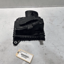 2018-2023 GMC TERRAIN ENGINE AIR CLEANER INTAKE FILTER LOWER HOUSING BOX OE