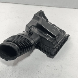 2018-2023 GMC TERRAIN ENGINE AIR CLEANER INTAKE FILTER LOWER HOUSING BOX OE