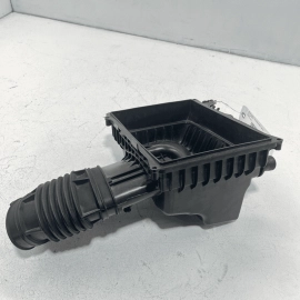 2018-2023 GMC TERRAIN ENGINE AIR CLEANER INTAKE FILTER LOWER HOUSING BOX OE