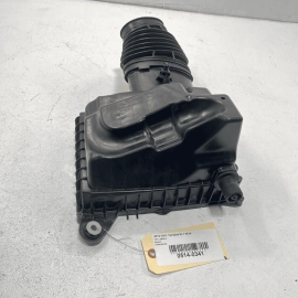 2018-2023 GMC TERRAIN ENGINE AIR CLEANER INTAKE FILTER LOWER HOUSING BOX OE