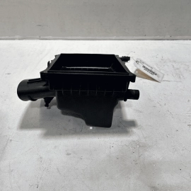 2018-2023 GMC TERRAIN ENGINE AIR CLEANER INTAKE FILTER LOWER HOUSING BOX OE