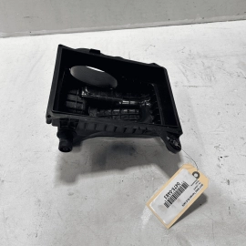 2018-2023 GMC TERRAIN ENGINE AIR CLEANER INTAKE FILTER LOWER HOUSING BOX OE