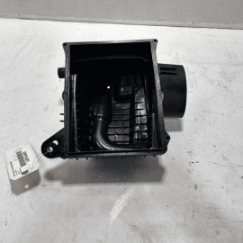2018-2023 GMC TERRAIN ENGINE AIR CLEANER INTAKE FILTER LOWER HOUSING BOX OE
