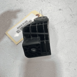 2018-2023 GMC TERRAIN LEFT DRIVER SIDE RADIATOR UPPER MOUNT BRACKET SUPPORT