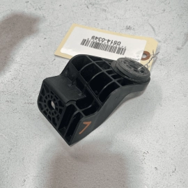 2018-2023 GMC TERRAIN LEFT DRIVER SIDE RADIATOR UPPER MOUNT BRACKET SUPPORT