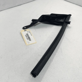 2017-2020 BMW 430I FRONT RIGHT PASSENGER SIDE DOOR OUTER SEAL GUIDE CHANNEL