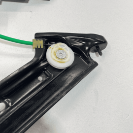 2017-2021 BMW 430I FRONT RIGHT PASSENGER DOOR WINDOW REGULATOR WITH MOTOR O