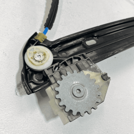 2017-2021 BMW 430I FRONT RIGHT PASSENGER DOOR WINDOW REGULATOR WITH MOTOR O