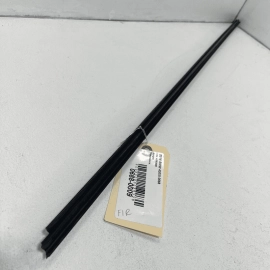2017-2020 BMW 430I FRONT RIGHT PASSENGER DOOR WINDOW BELT MOLDING OEM 2017-2020 BMW 430I FRONT RIGHT PASSENGER DOOR WINDOW BELT MOLDING OEM