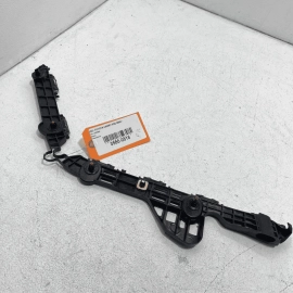 TOYOTA CAMRY 2018 - 2023 REAR BUMPER LEFT DRIVER SIDE RETAINER BRACKET OEM