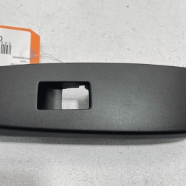 2018-2021 TOYOTA CAMRY REAR PASSENGER SIDE DOOR WINDOW SWITCH TRIM COVER OE